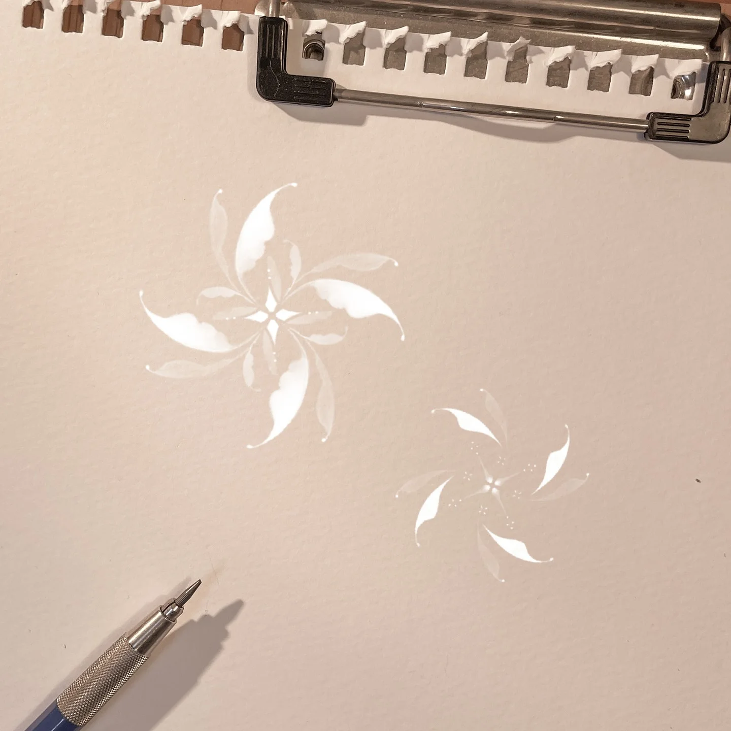 White Bird Motif 대표 이미지